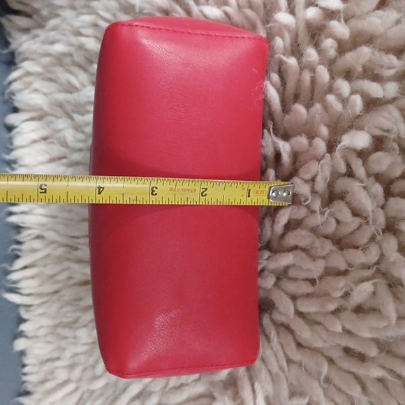 Givenchy makeup bag - Picture 12 of 15